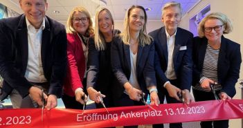 Innovatives Shop-in-Shop-Konzept bringt Urlaubsfeeling nach (Foto: TUI AG)